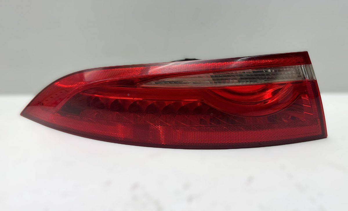 Jaguar XF takavalo (vasen) GX6313405AE 00196178-09 0019617809 Tail light l...