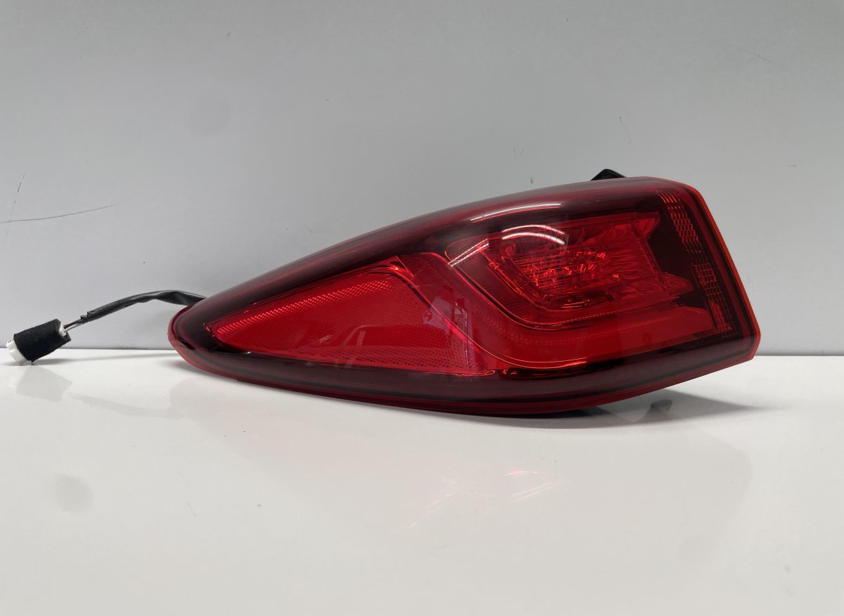 Hyundai Kona takavalo (vasen) 92401J9100 Tail light left HYUNDAI KONA I (OS) ...