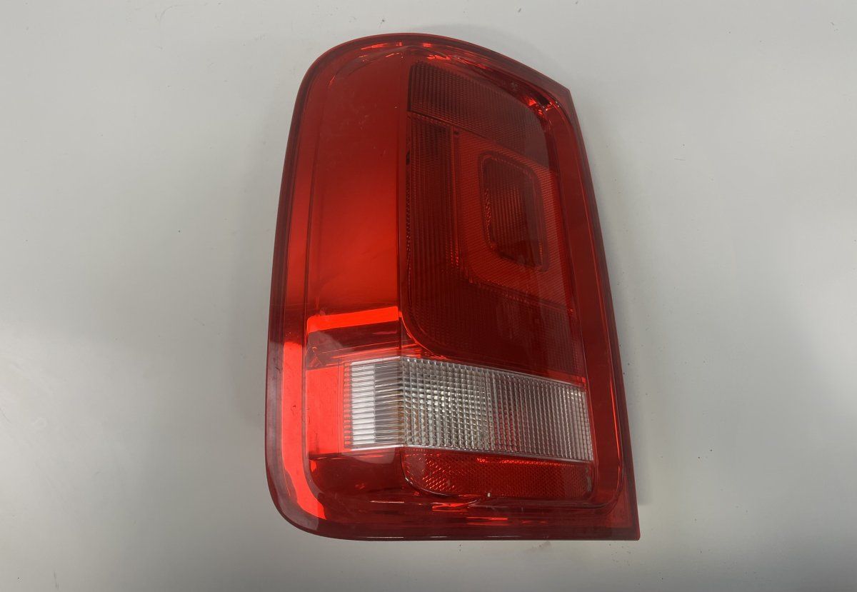 2H1945095C Tail light left VW AMAROK (2H_, S1B) (2010-2022)