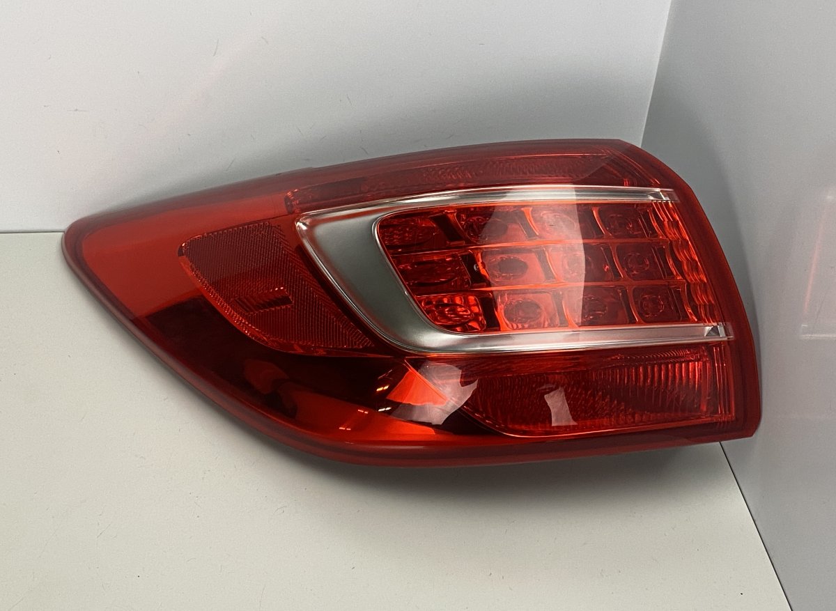 Kia Sportage tail light left L924013W0 924013W0 Tail light left KIA SPORTAGE...