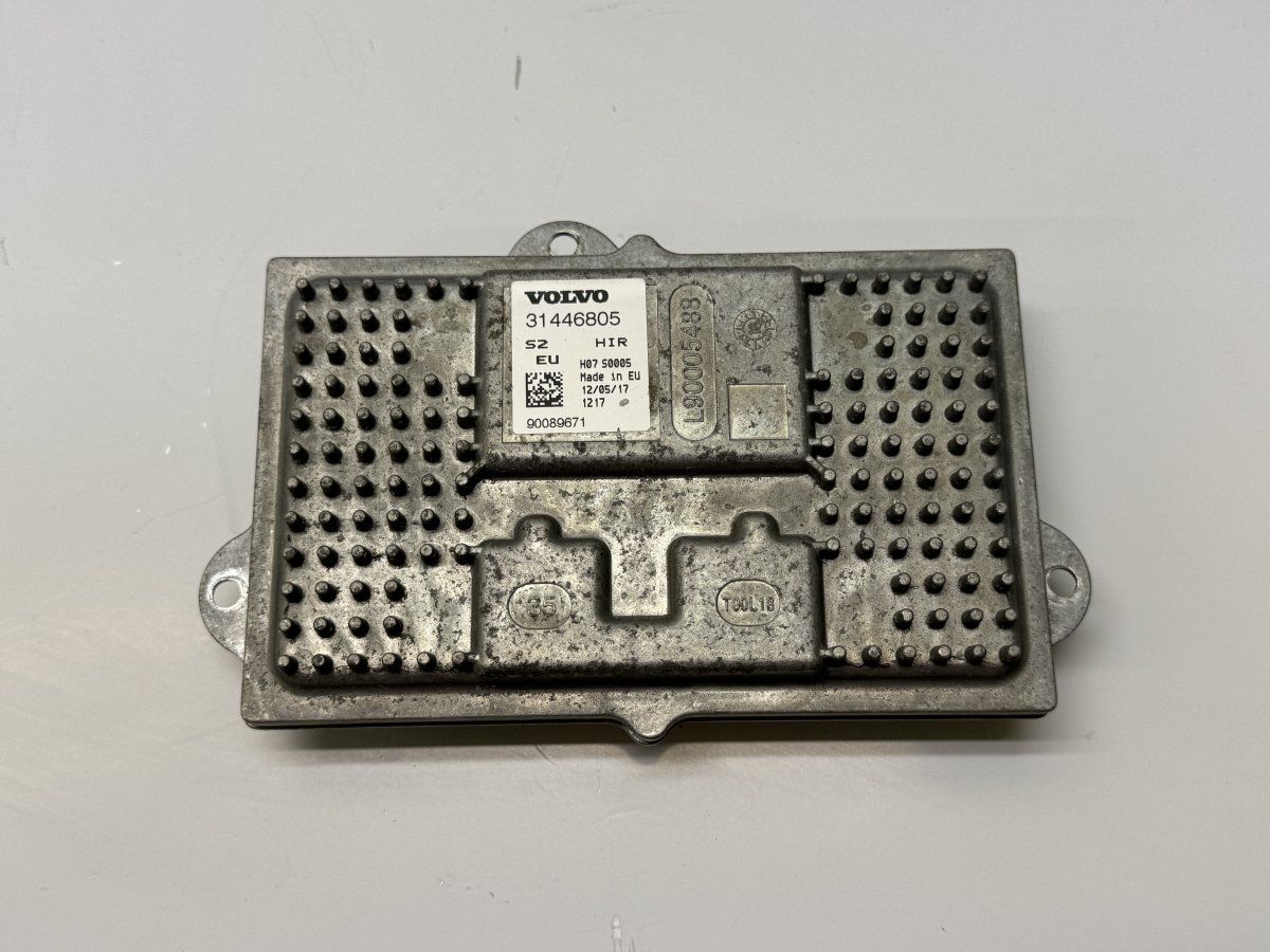 31446805 Xenon control unit left VOLVO XC90 II (2014-)