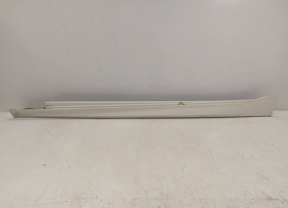 BMW 5 (F10 / F11) vasen sivuhelma 8049003-03 BMW5177-7 22339910 Side Skirt Left B...