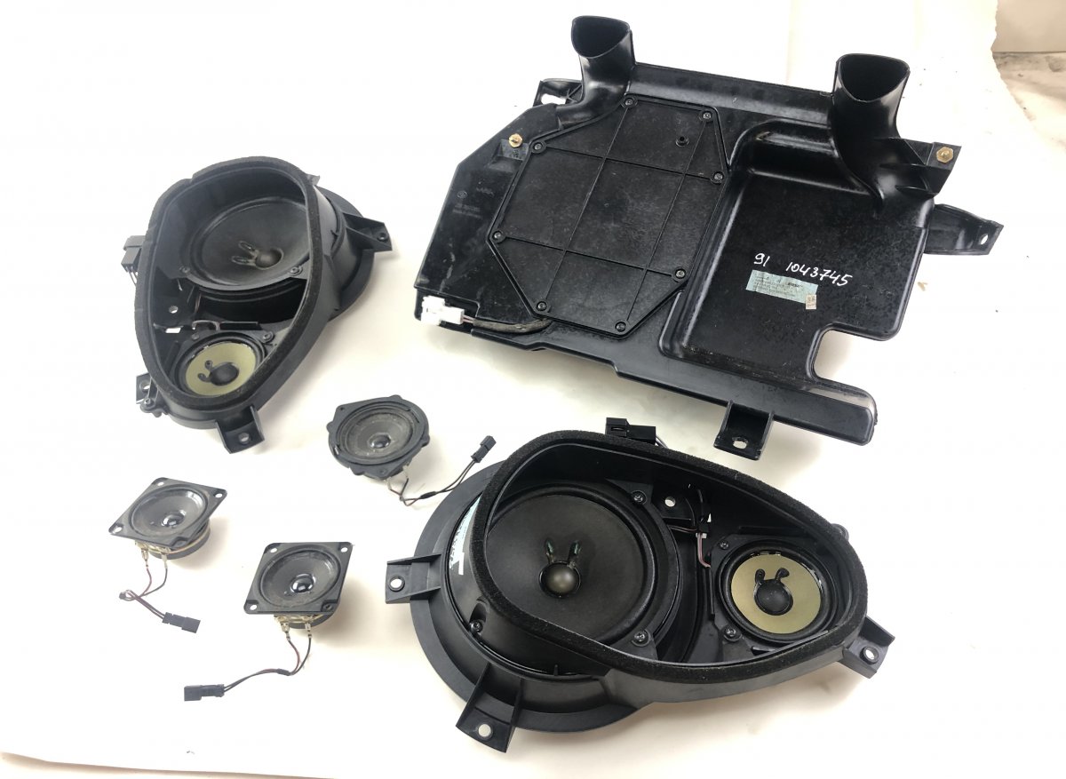 Mercedes-Benz A (W168) Set of loudspeakers A2308201902 Set of loudspeakers MERCEDES-BENZ S...