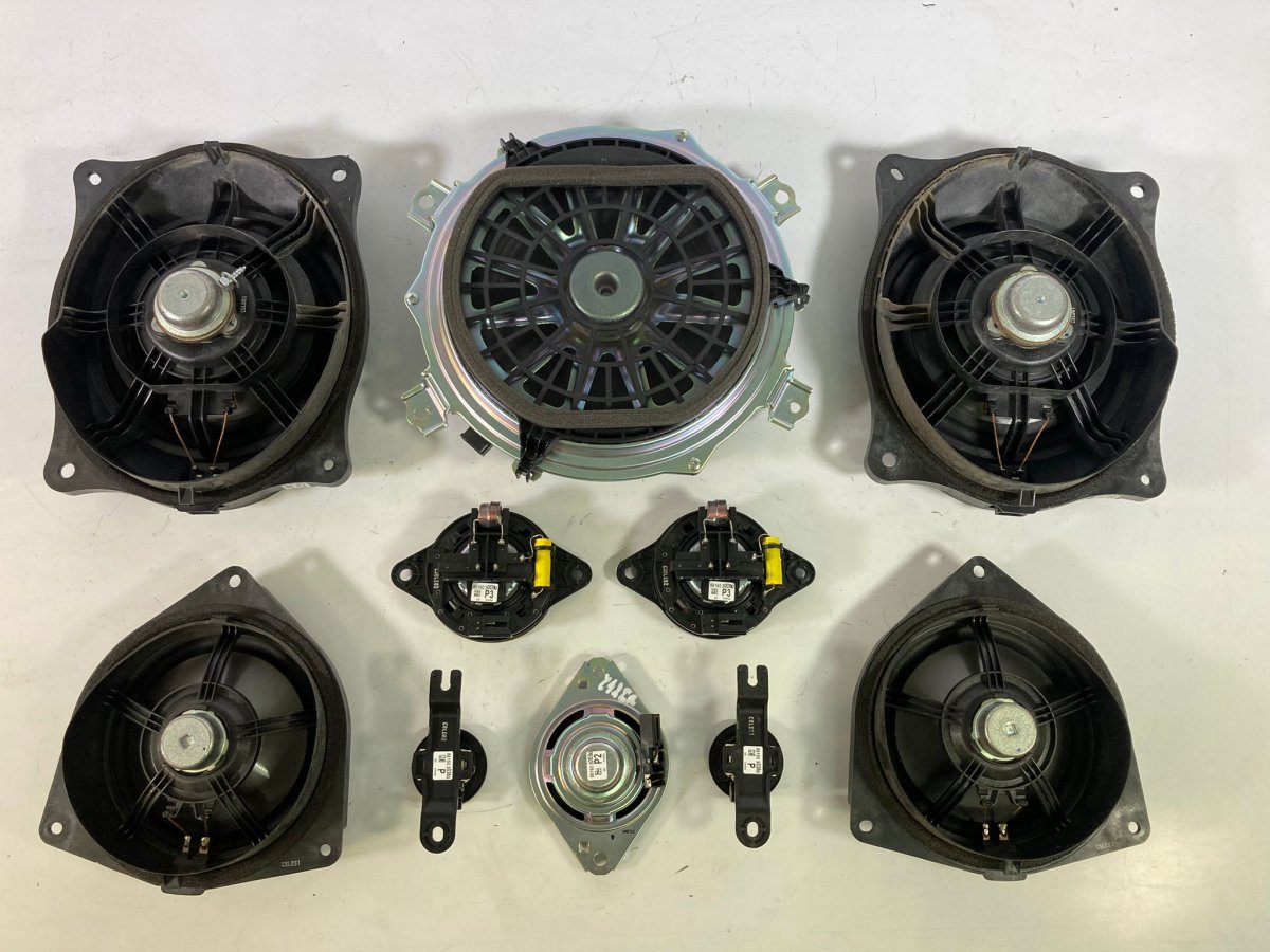 Lexus GS Set of loudspeakers 8616030E60 8616030D90 8616030E20 8616030E10 861...