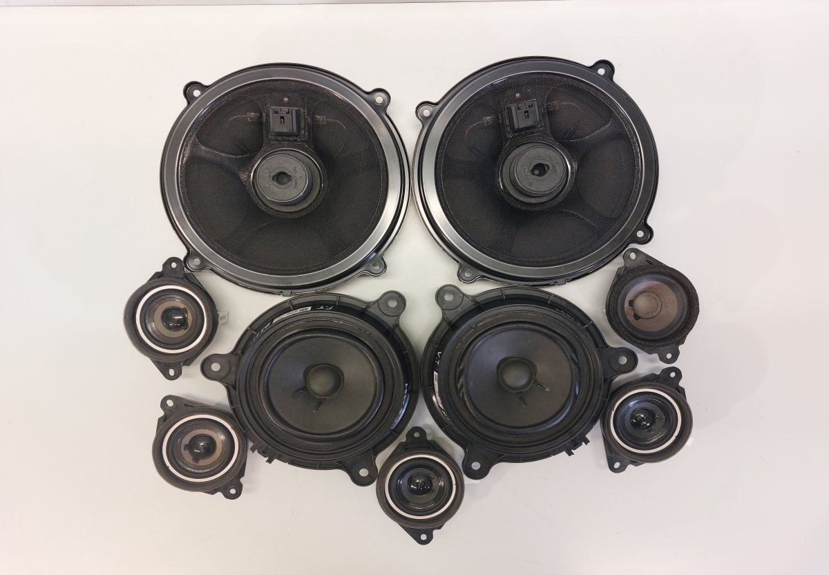 Mazda 3 (BM / BN) Set of loudspeakers BGW566A60 GKK866960 GKK866960 NE6166960 BGW566A...