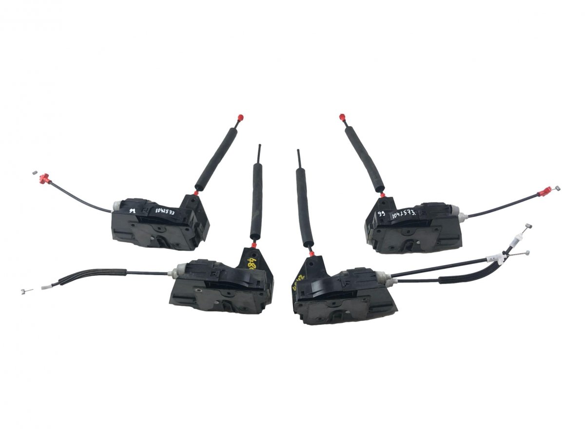 Land Rover Discovery Set of door locks (latches) LR070438 Set of door locks (latches) LAND ROVER...