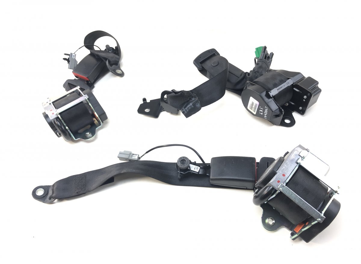 Land Rover Range Rover (L405) Seat Belt Set LR052920 Seat Belt Set LAND ROVER RANGE ROVER I...