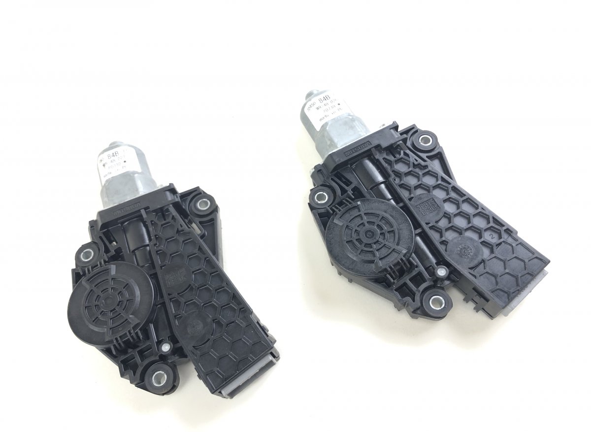 Honda CR-V Sun Roof Motor 70450TNYE12 Sun Roof Motor HONDA CR-V V (RW) (2...