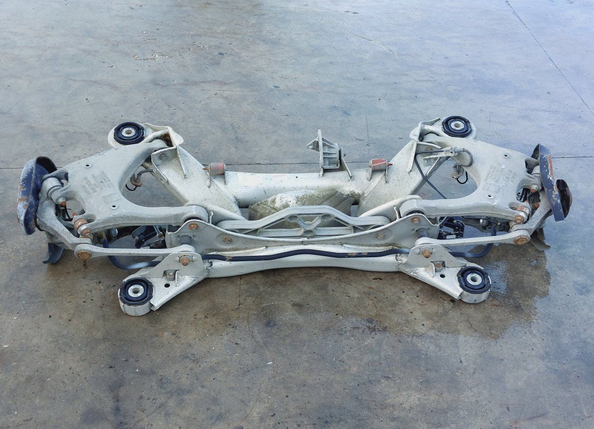 3D0505235AE 4E0505235F 4E0511511F 4E0511512F Rear axle Beam VW PHAETON (3D) (2002-2016)