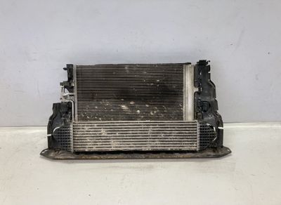 Y3401003 P31686806 940013802 H0602005 31338765 Radiatoru komplekts VOLVO S60 II / V60 I ​​(2010-2018)