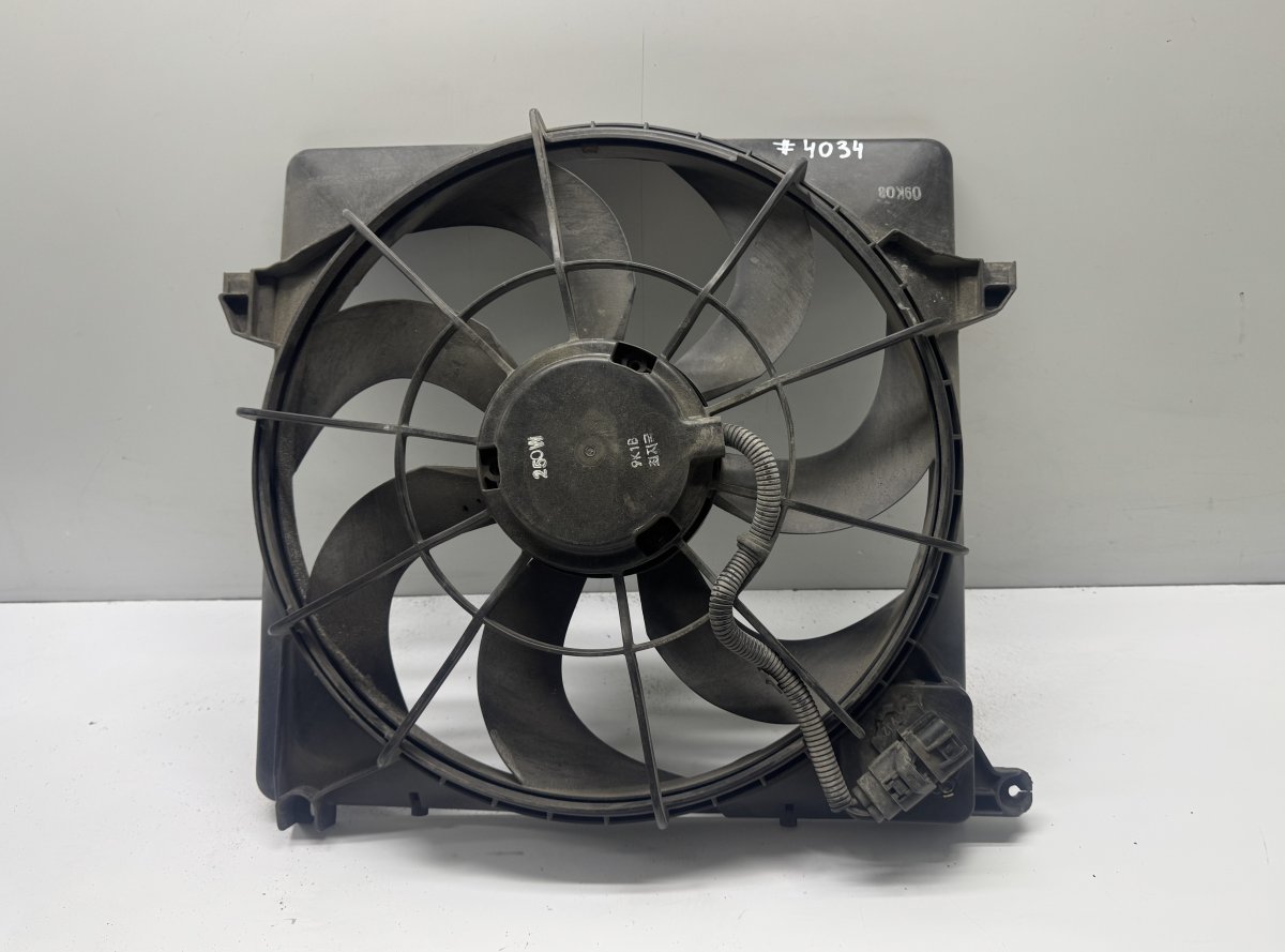 Kia Sorento Radiator Fan Electric 253802P000 Radiator Fan Electric KIA SORENTO II...
