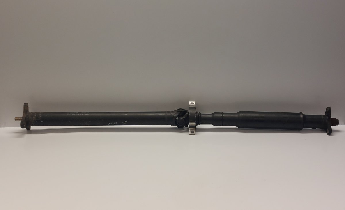 BMW 5 (F10 / F11) Complete Propeller Shaft 7631359-01 763135901 Complete Propeller Shaft B...
