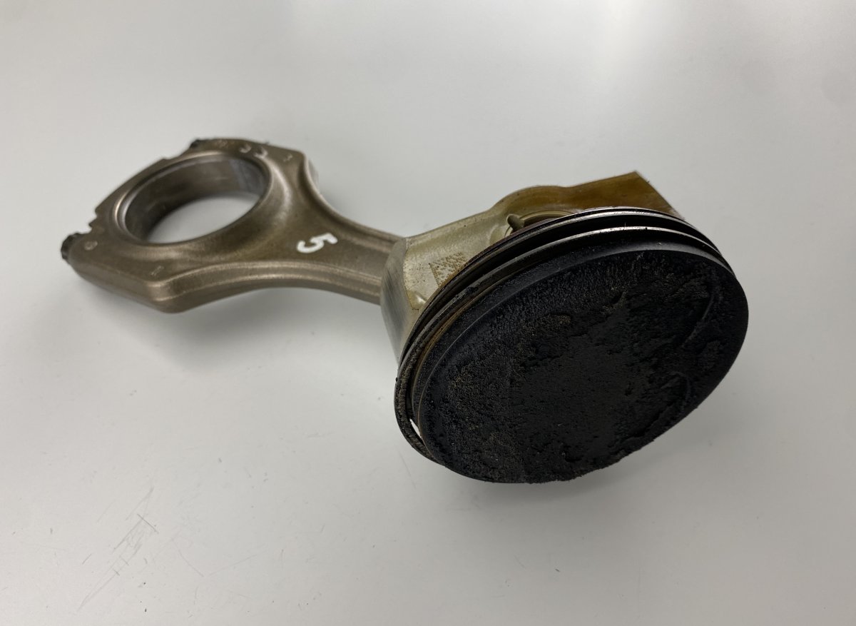 BMW 3 (E90 / E91 / E92 / E93) Piston 7838623 Piston BMW 3 (E90, E91, E92, E93) (2005...