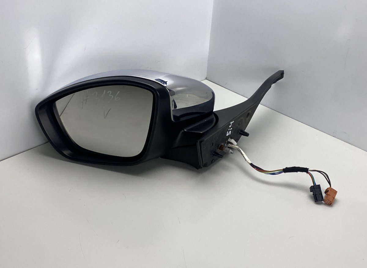 Peugeot 2008 Left mirror 232673077 E20211047 0211047 A046729 Left mirror...