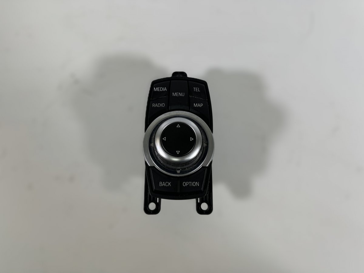 BMW 1 (E81 / E82 / E87 / E88) Joystick (MMI control switch / pad) 65829267956 65829267956-01 6582926795601 Joysti...