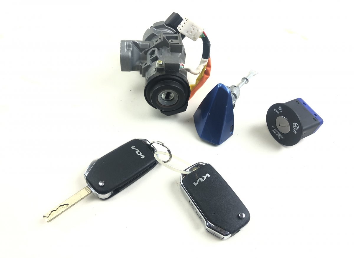 Kia Sportage Key / Keys KIA SPORTAGE V (NQ5) (2021-) Key / Keys 81905R2...