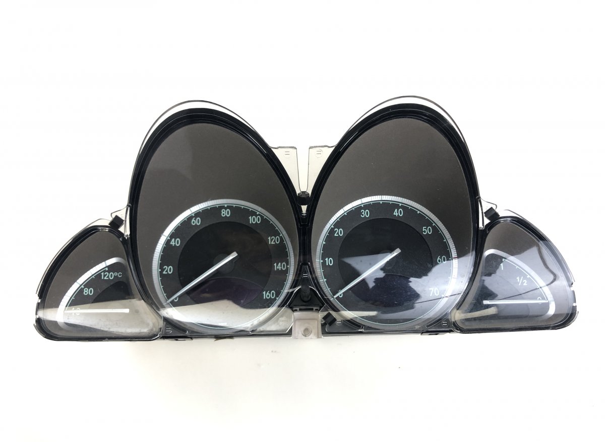 Mercedes-Benz A (W168) instrument cluster 110080091 110080091038 110.080.091/038 Instrume...
