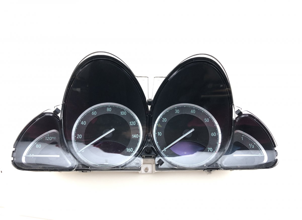 Mercedes-Benz A (W169) instrument cluster 110080091124 110.080.091/124 Instrument Cluster...