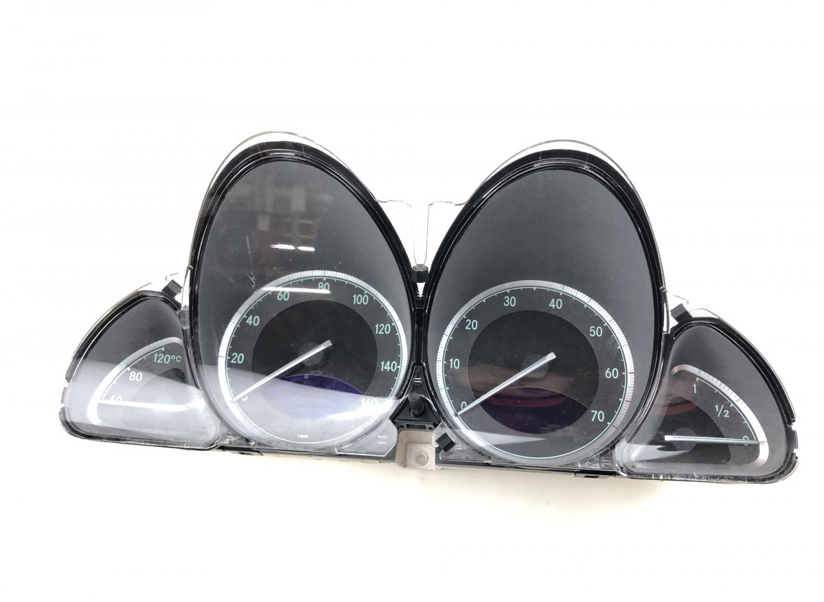 Mercedes-Benz A (W168) instrument cluster 110080091039 110.080.091/039 Instrument Cluster...