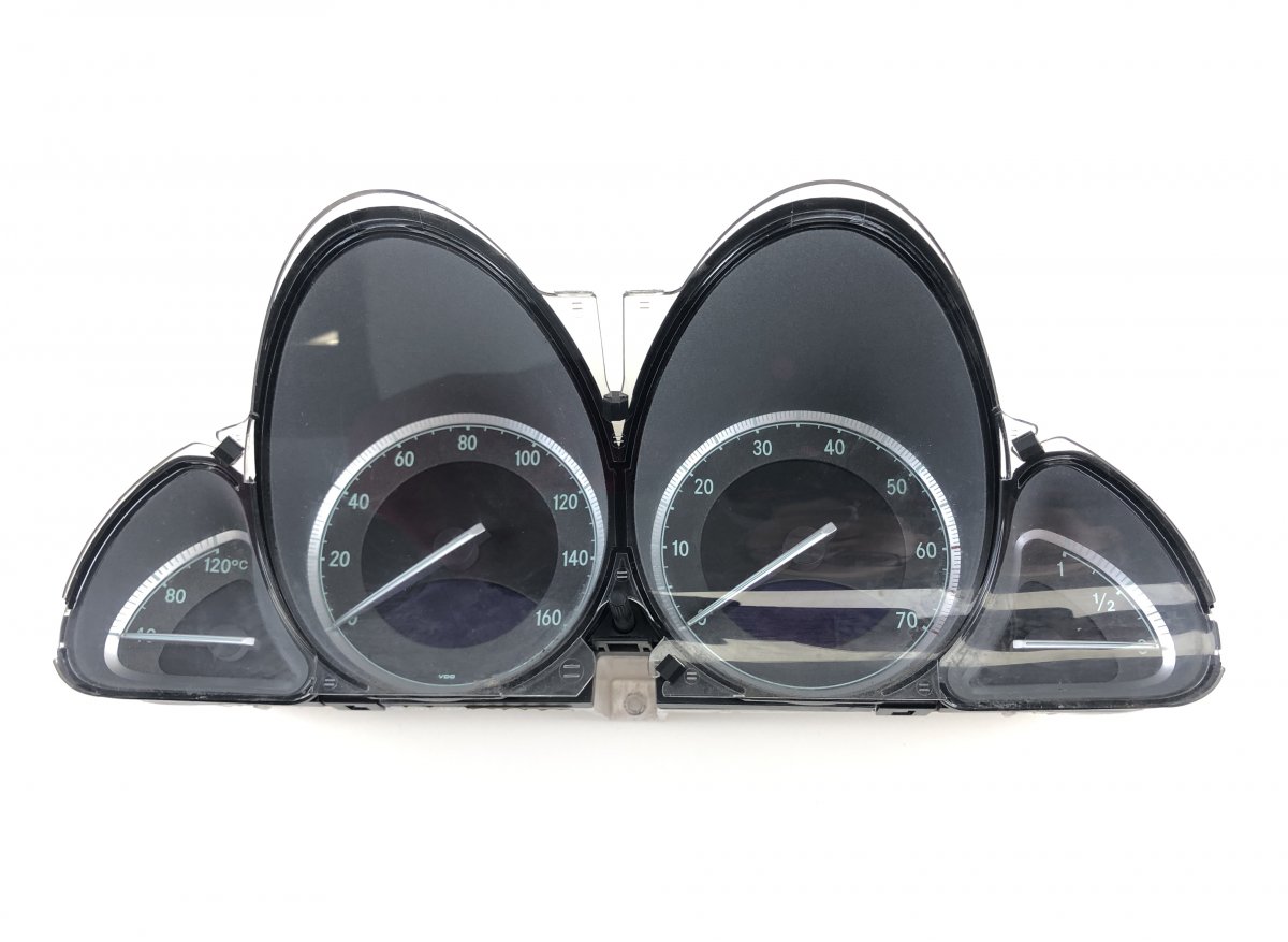Mercedes-Benz A (W168) instrument cluster 110080091027 110.080.091/027 Instrument Cluster...