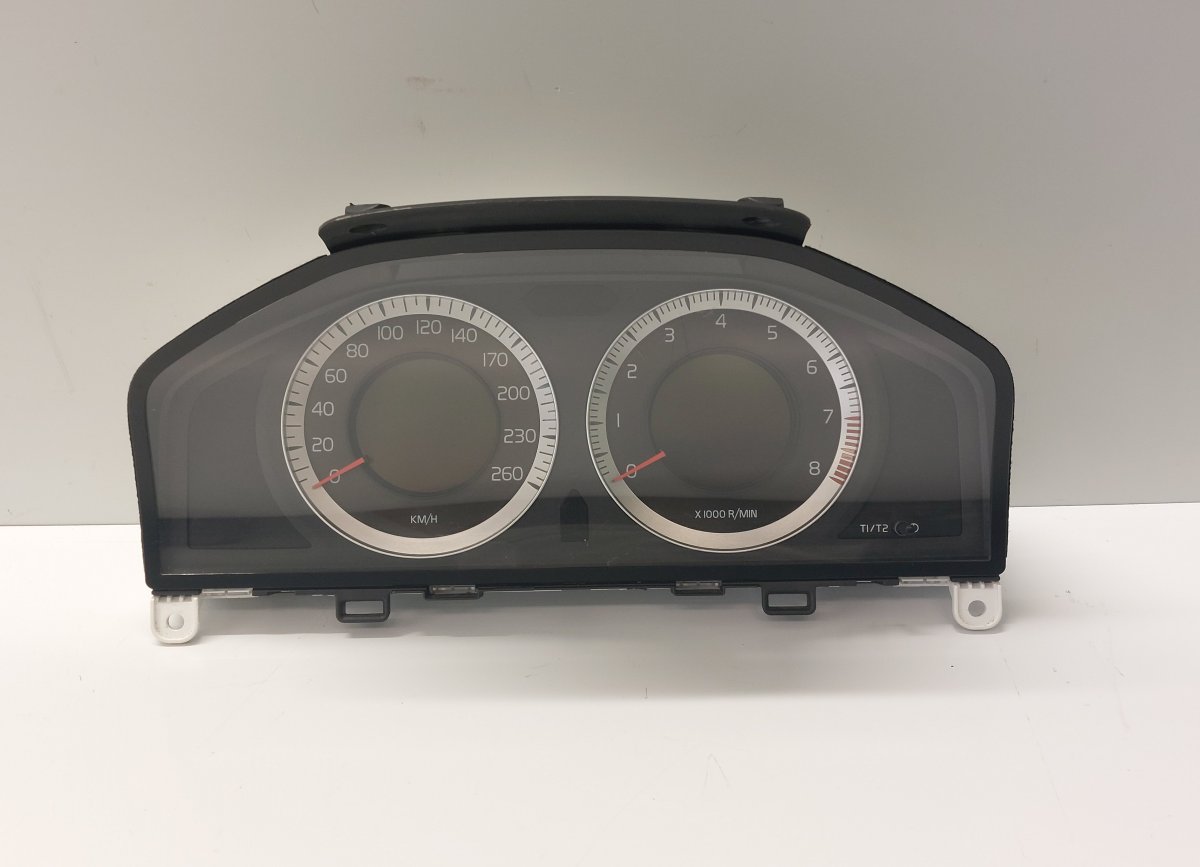 Volvo V70 näidikud 31270900AA 69399-310U Instrument Cluster VOLVO ...