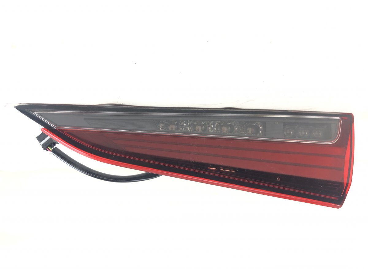 Lexus ES Inner tail light, right LEXUS ES VII (XZ10) (2019-2025) Inner tail ligh...