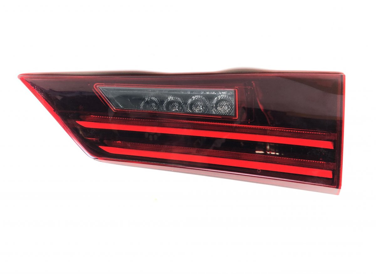 Lexus IS Inner tail light, right 8158153151 Inner tail light, right LEXUS IS III...