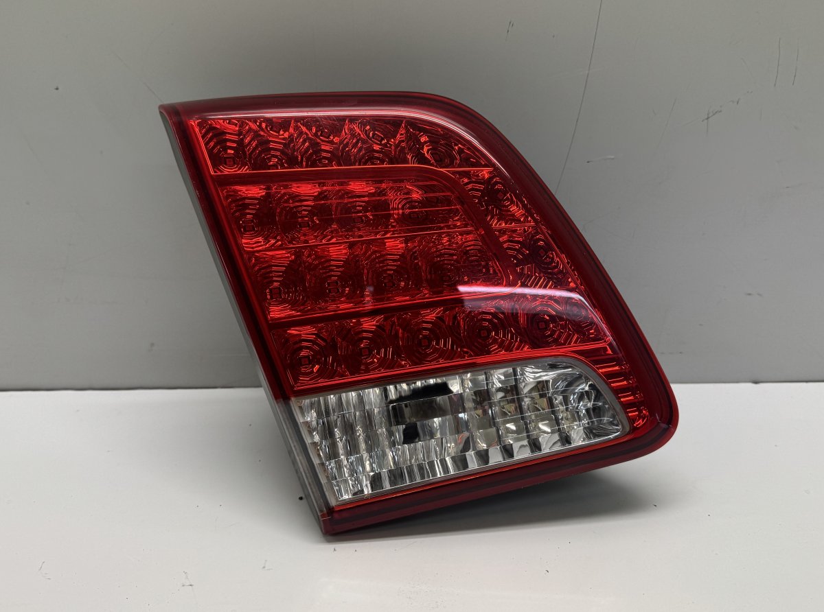 Kia Sorento Inner tail light, left KIA SORENTO II (XM) (2009-2015) Inner tail ligh...