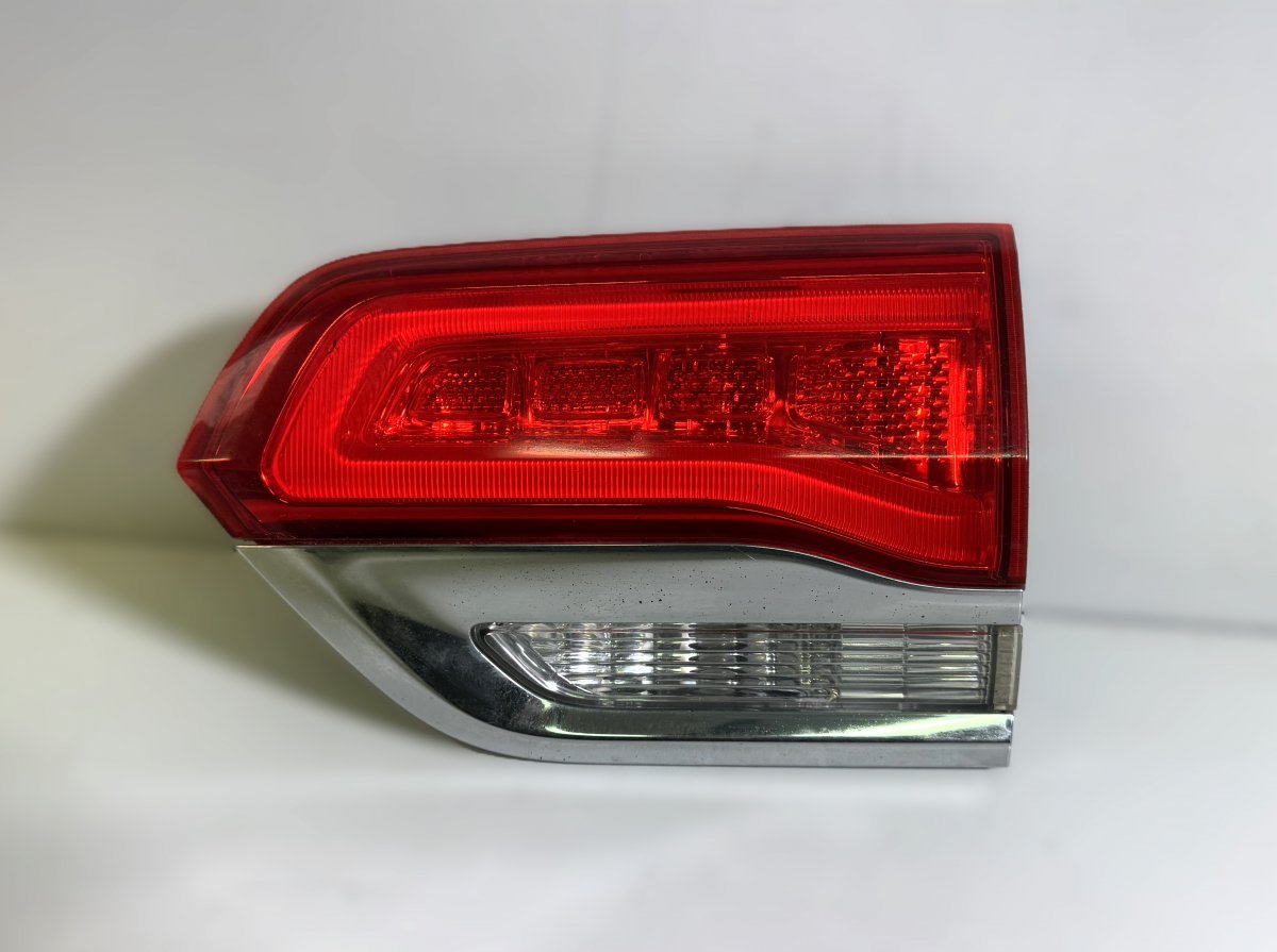 Jeep Grand Cherokee (WK) Inner tail light, right P68110046AC 68110046AC Inner tail light, right ...