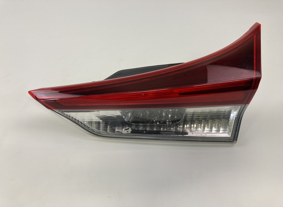 Toyota Auris Inner tail light, right 8158102880 Inner tail light, right TOYOTA AURIS...
