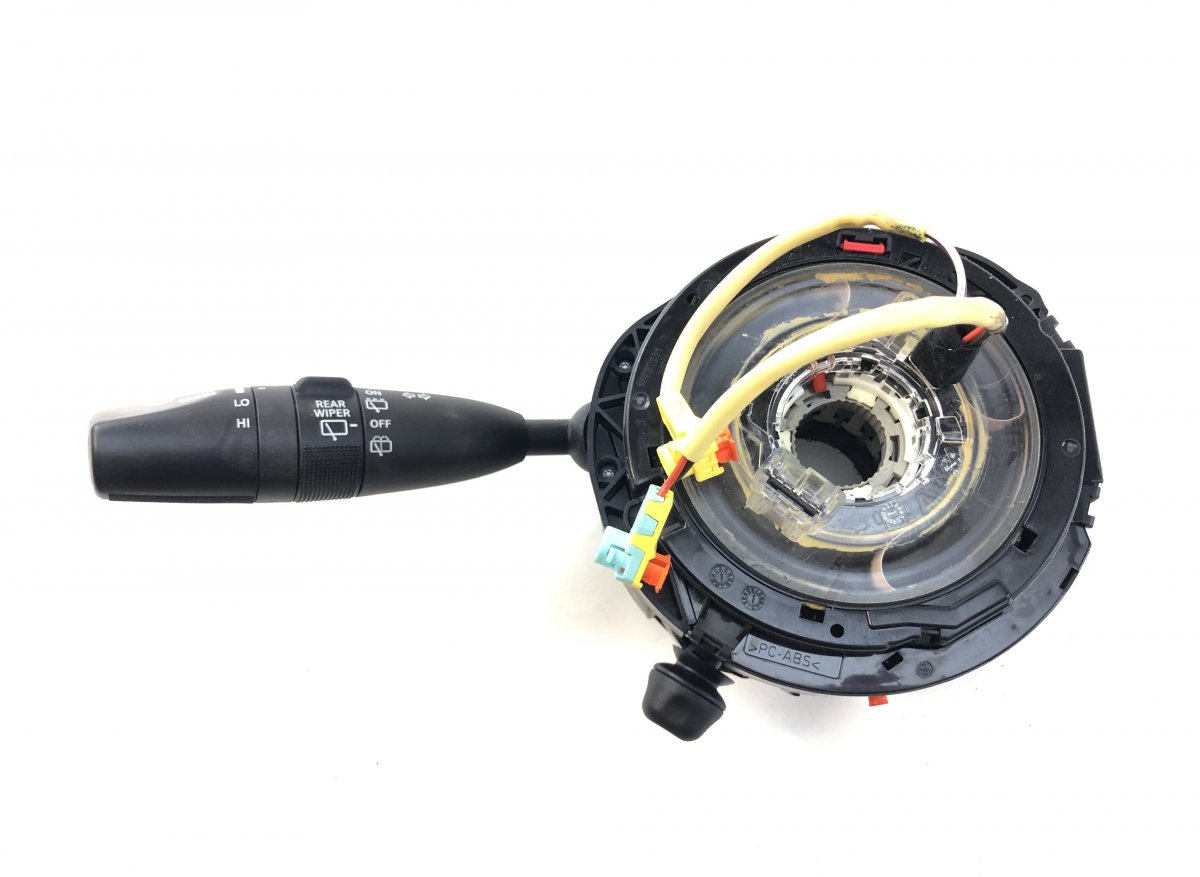Jeep Grand Cherokee (WK) Indicator/wiper/slip ring switch (stalk) 1HE80DX9AE Indicator/wiper/slip ring switch (st...