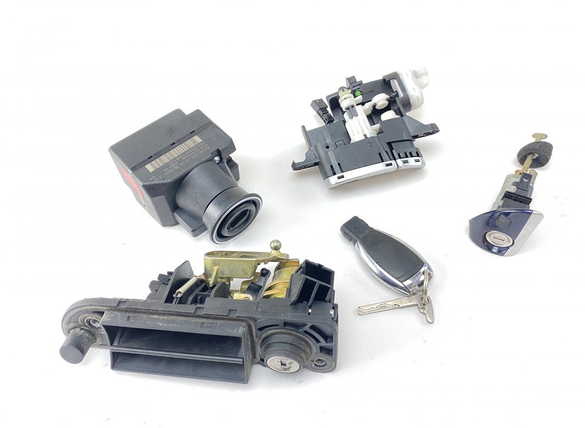 A2305452308 Ignition switch lock (ignition barrel) MERCEDES-BENZ SL-CLASS (R230) (2001-2012)