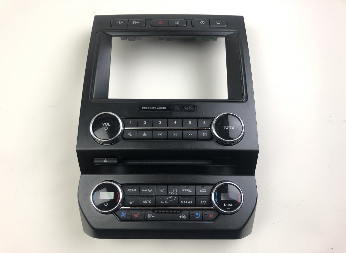 Ford Expedition Heater control panel JL1T18E245BG Heater control panel FORD EXPEDITI...