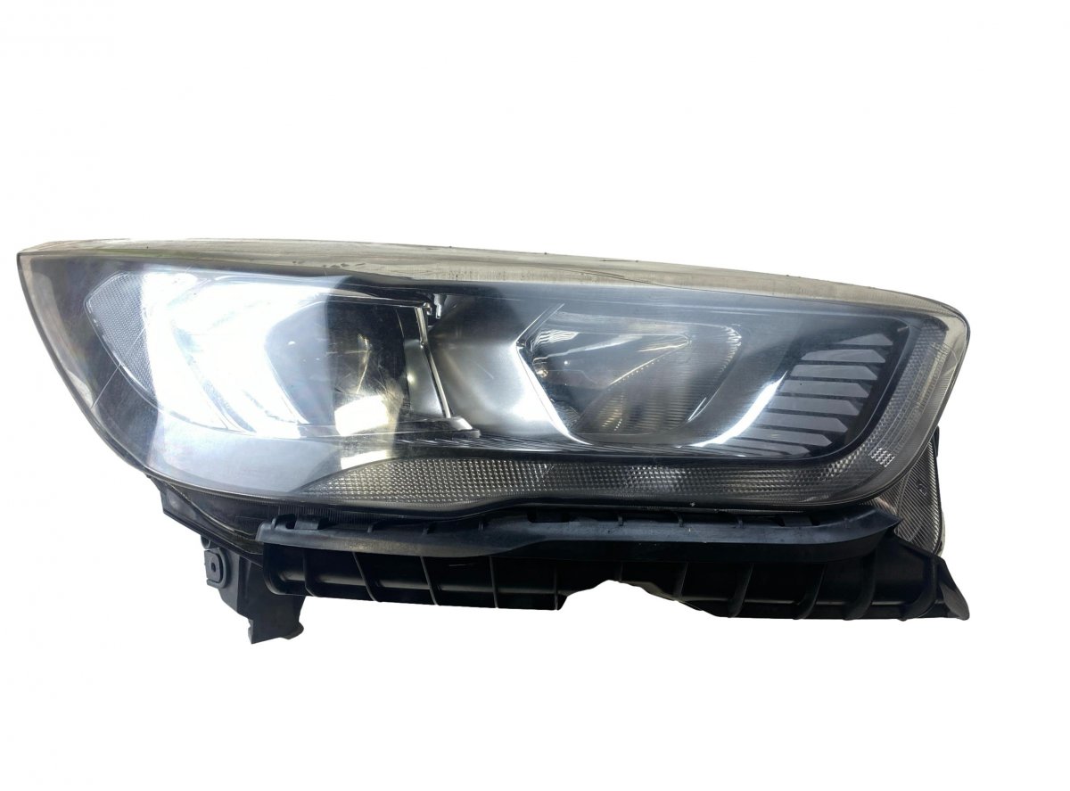 Ford Kuga Right headlight 90156408 Right headlight FORD KUGA II (DM2, TF)...