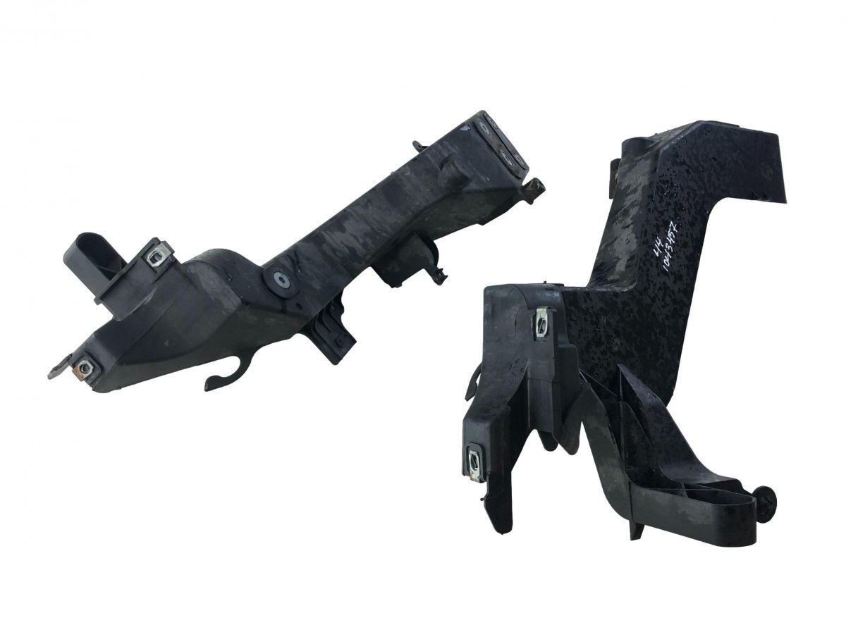 Jeep Grand Cherokee (WK) Headlight mounting/bracket, set 5156135AA Headlight mounting/bracket, set JEEP ...