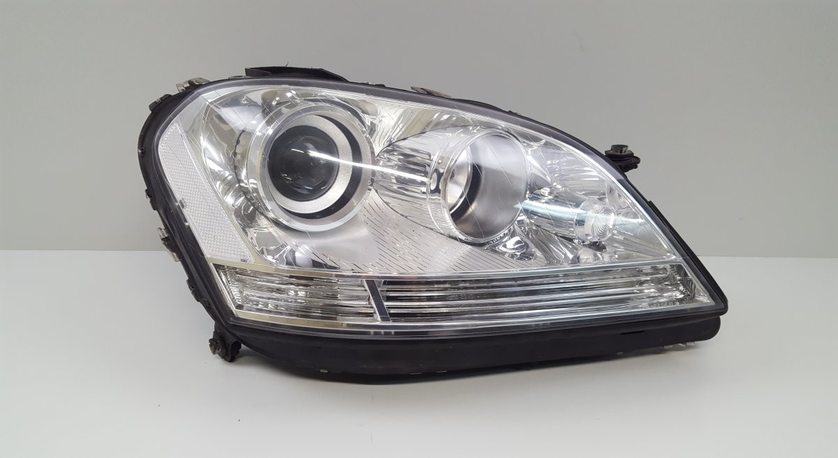 Mercedes-Benz A (W169) esituli (parem) A164820486164 Headlight right MERCEDES-BENZ ML-...