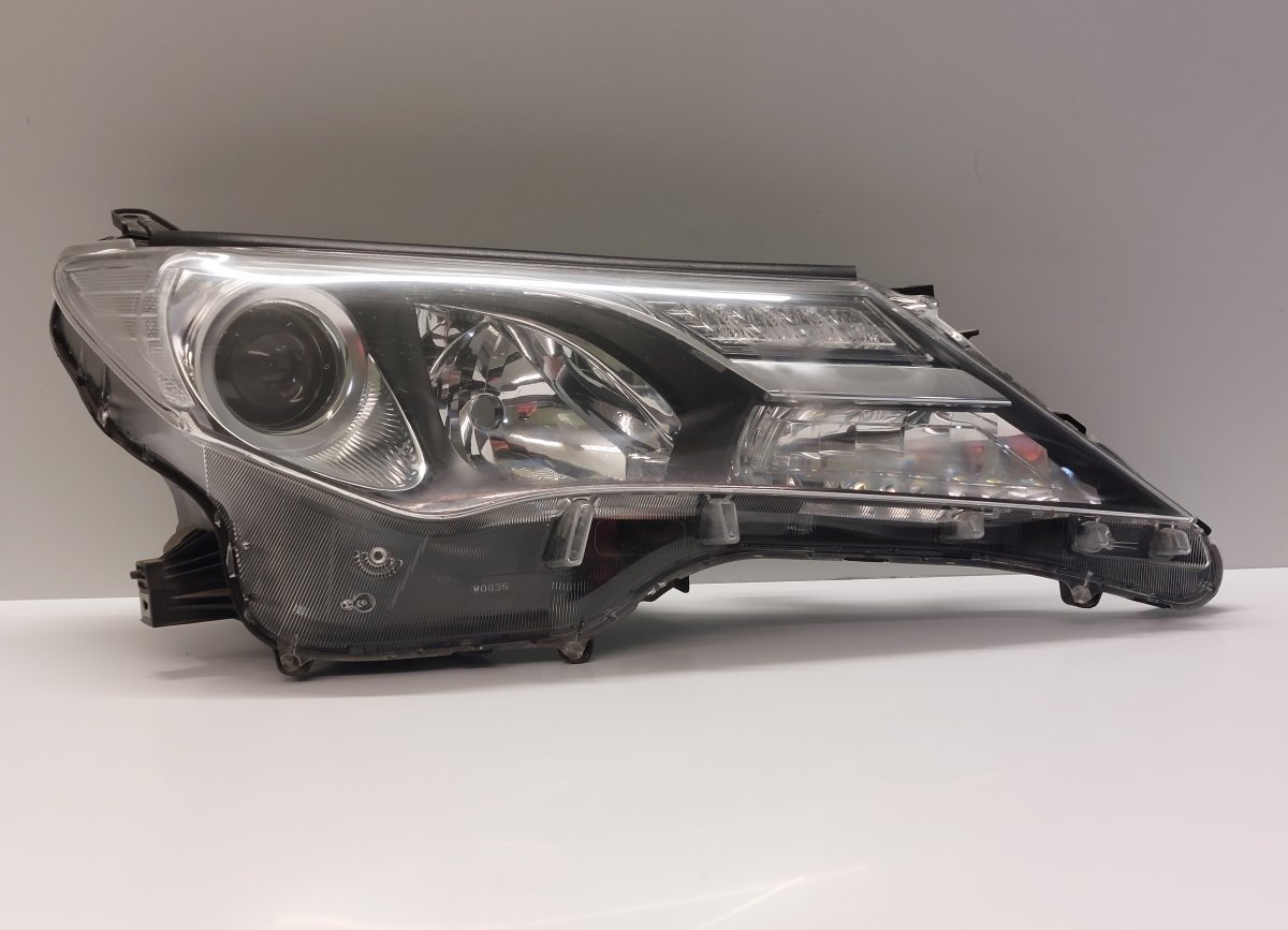 Toyota RAV4 (XA30) ajovalo (oikea) 8114542570 Headlight right TOYOTA RAV 4 IV (XA4...
