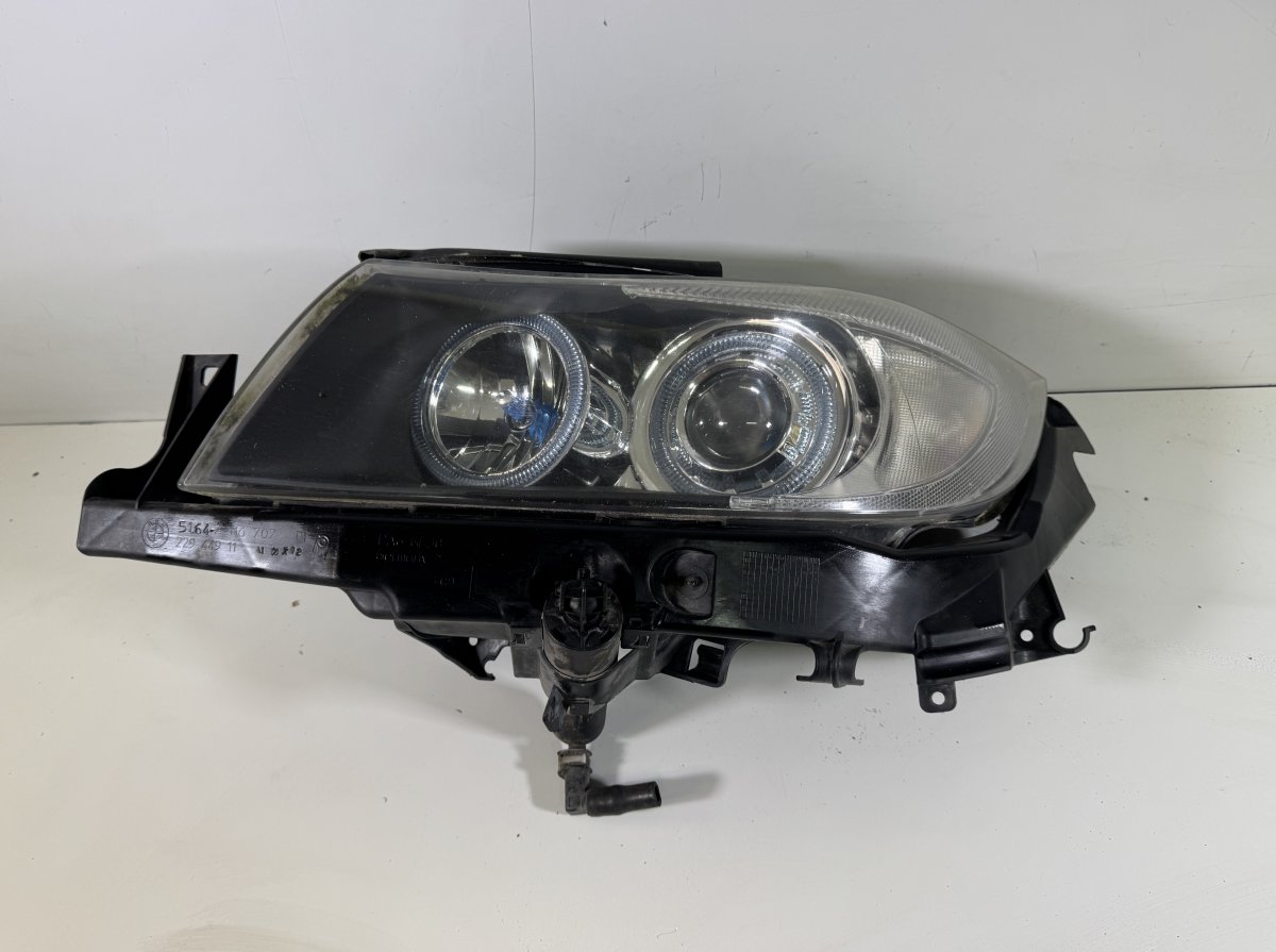 BMW 3 (E90 / E91 / E92 / E93) Left headlight 084441150L Left headlight BMW 3 (E90, E91, E92,...