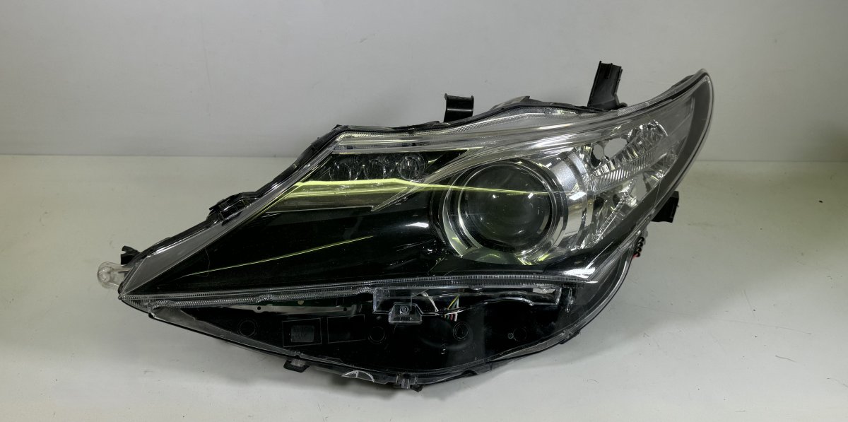 Toyota Auris headlight left 8115002E21 Headlight left TOYOTA AURIS (E18) 20...