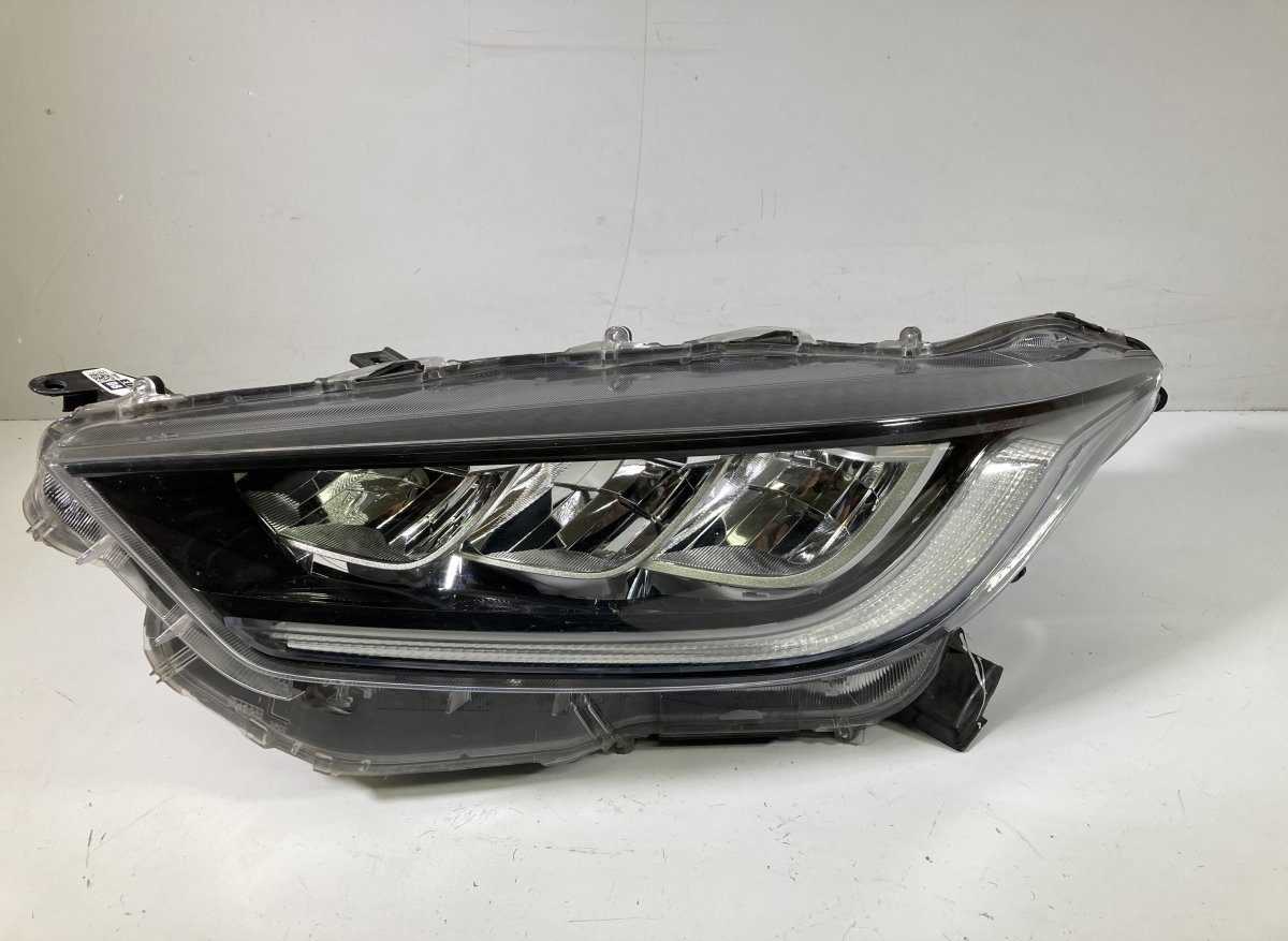 Toyota Yaris ajovalo (vasen) 81150K0080 Headlight left TOYOTA YARIS III (XP1...