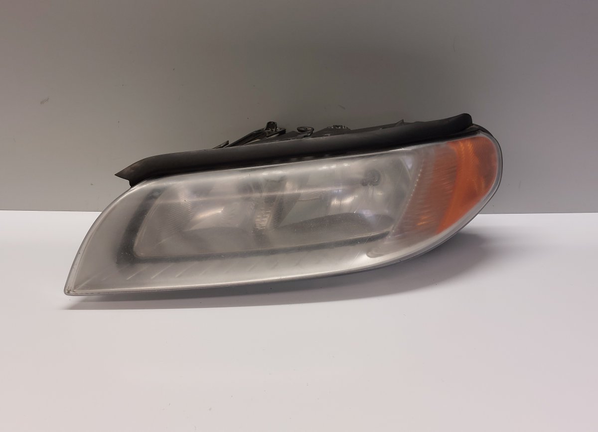 Volvo V70 Left headlight 31214351 Left headlight VOLVO V70 III (BW) (200...