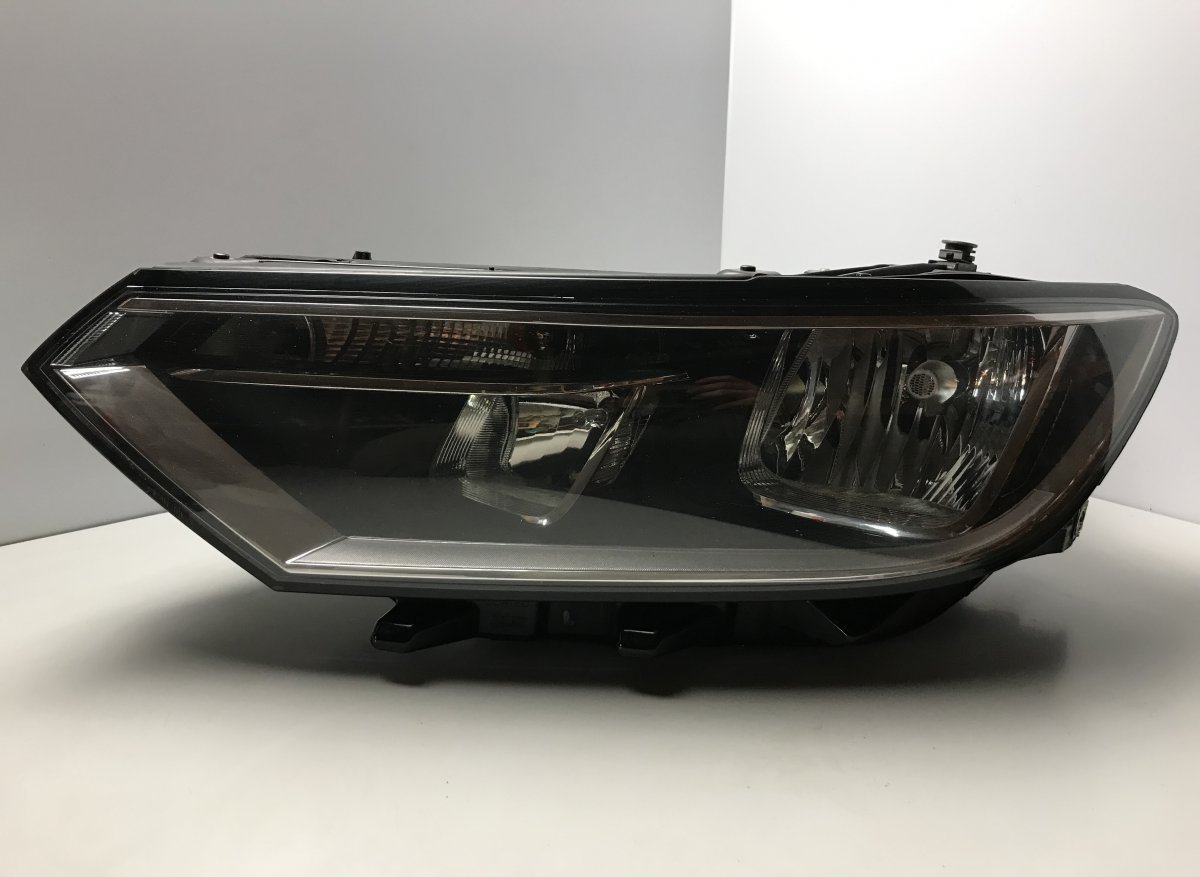 Volkswagen Passat (B8) Left headlight 3G1941005B Left headlight VW PASSAT B8 (3G) / A...