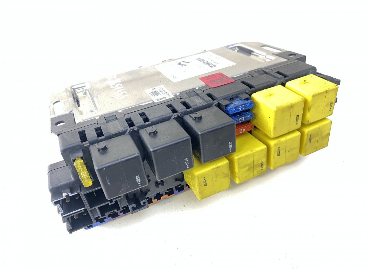 05045117 Fuse box MERCEDES-BENZ SL-CLASS (R230) (2001-2012)