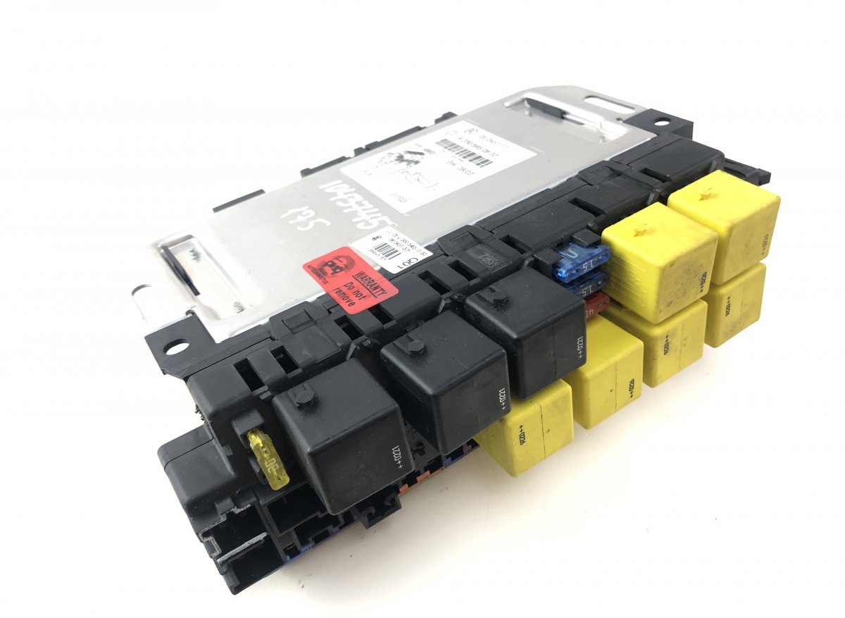 Mercedes-Benz A (W168) Fuse box 05045117 Fuse box MERCEDES-BENZ SL-CLASS (R230)...
