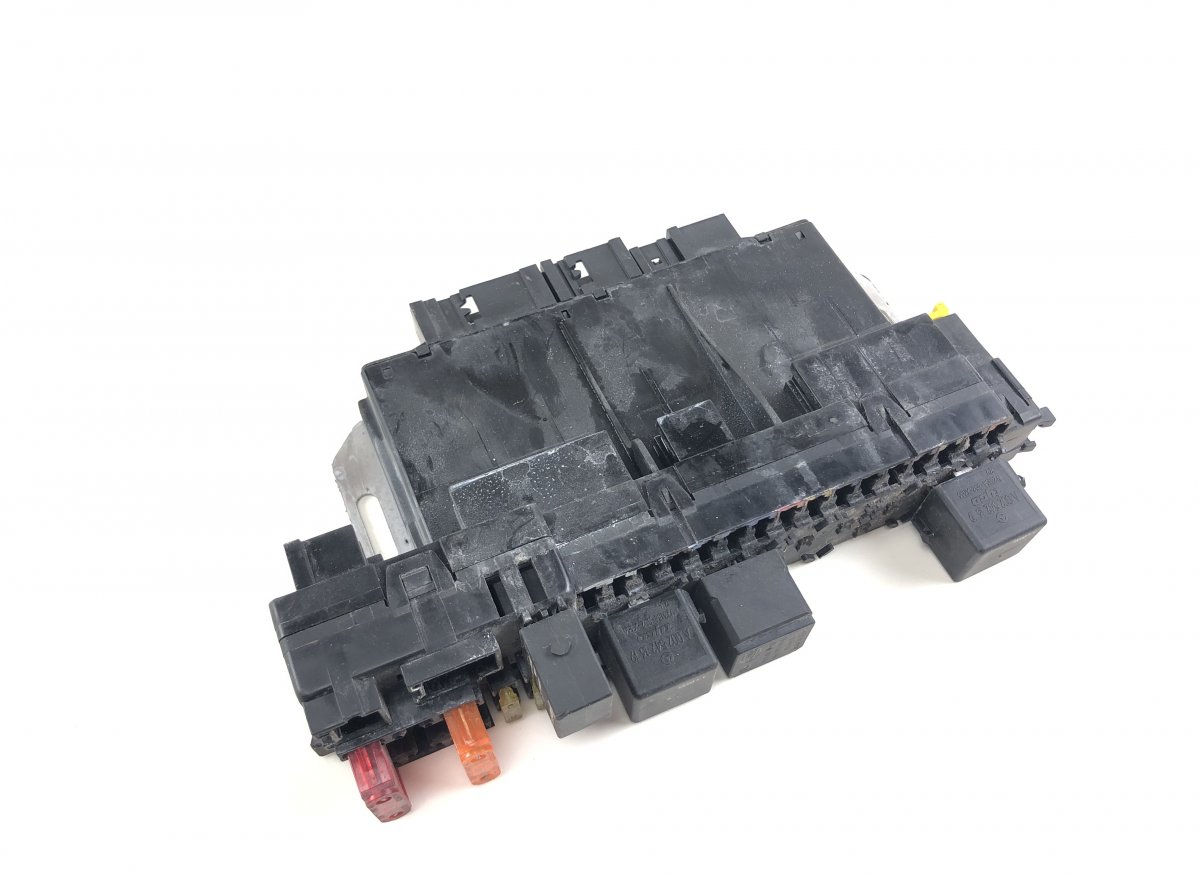 Mercedes-Benz A (W168) Fuse box 10091518 Fuse box MERCEDES-BENZ SL-CLASS (R230)...