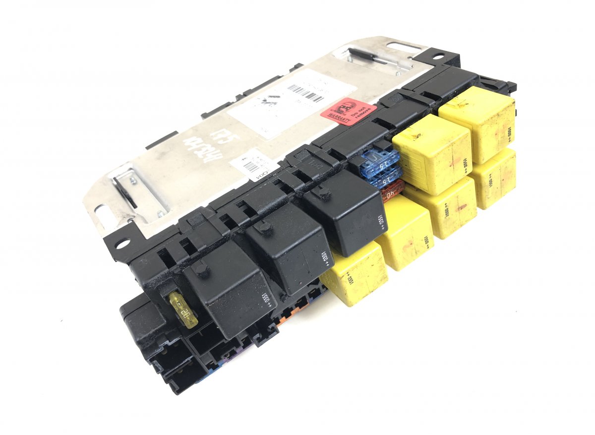 Mercedes-Benz A (W168) Fuse box 05045117 Fuse box MERCEDES-BENZ SL-CLASS (R230)...