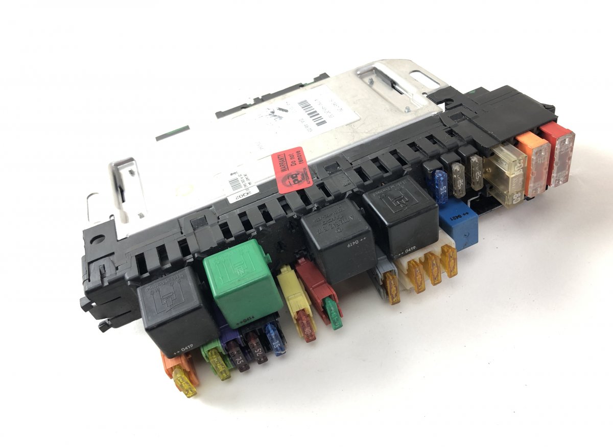 Mercedes-Benz A (W168) Fuse box