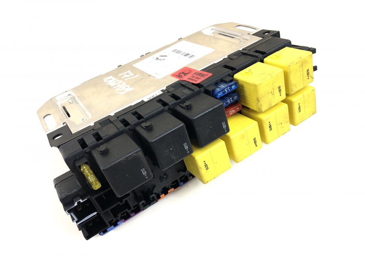 Mercedes-Benz A (W168) Fuse box