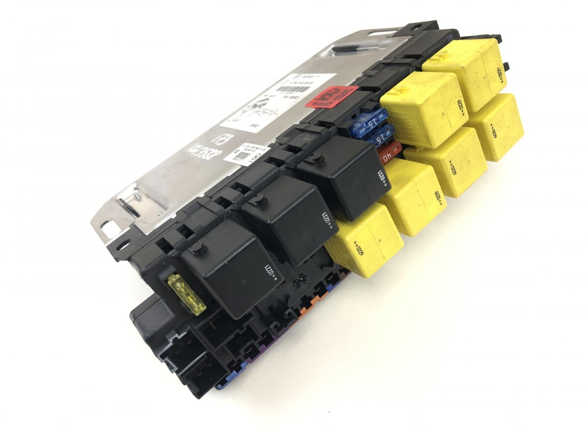 Mercedes-Benz A (W168) Fuse box 05045117 Fuse box MERCEDES-BENZ SL-CLASS (R230)...