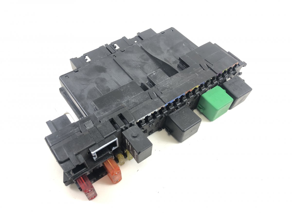 Mercedes-Benz A (W168) Fuse box 10091518 Fuse box MERCEDES-BENZ SL-CLASS (R230)...